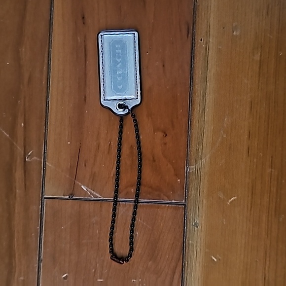 Authentic Coach hang tags - Picture 7 of 8